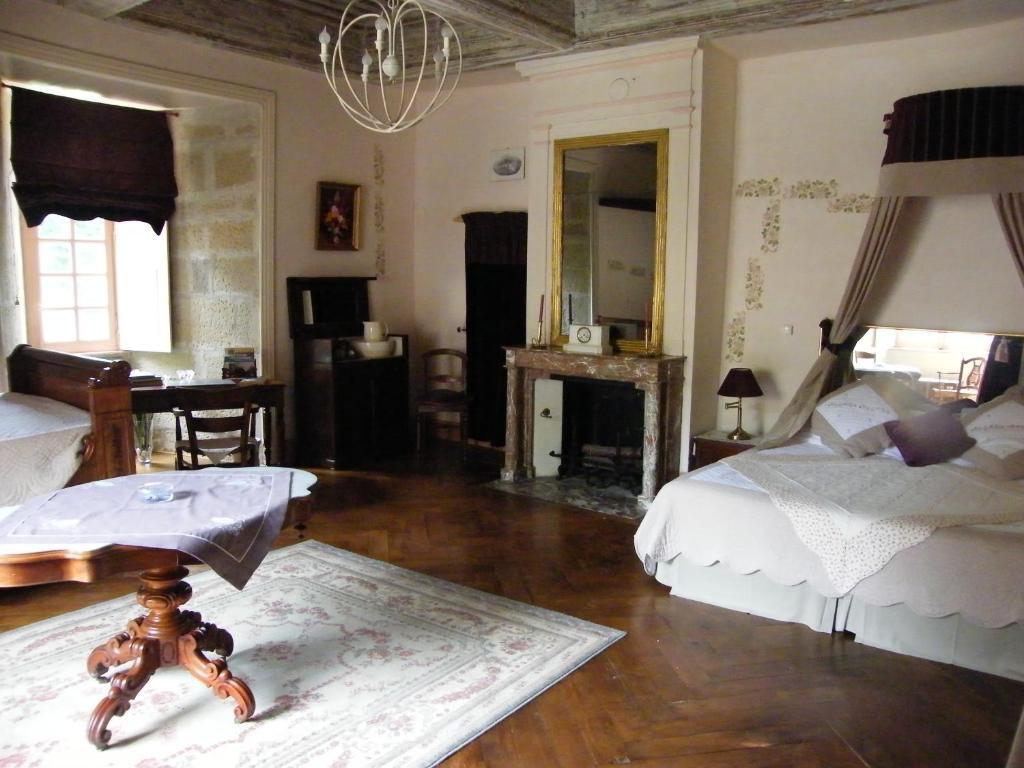 Chateau Des Martinanches Saint-Dier-d'Auvergne Номер фото